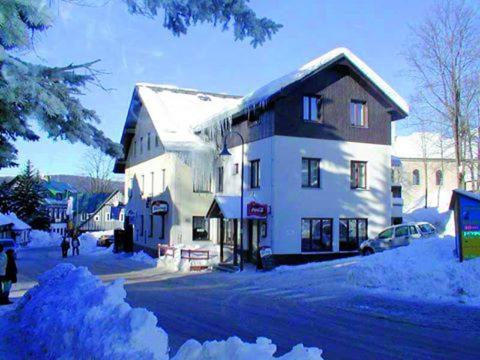 Anna 酒店 哈拉霍夫
